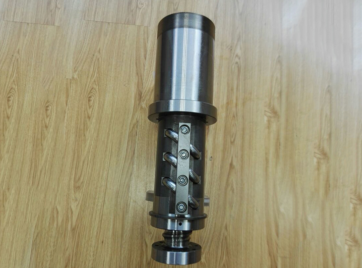 東洋SI-450射出絲桿